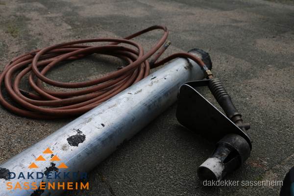 Dakdekker gasbrander en gereedschap voor spoedklus in Sassenheim Dakdekker gasbrander en gereedschap voor spoedklus in Sassenheim