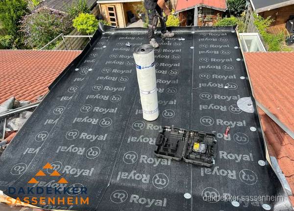 Dakrenovatie met Royal onderdak op plat dak in Sassenheim